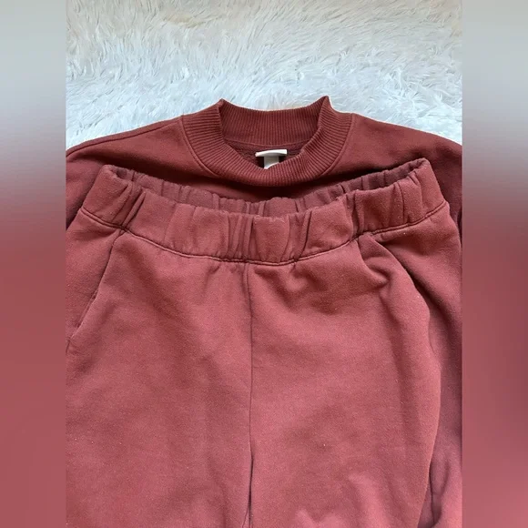 A New Day Target Lounge Set Sweatshirt and Sweatpants - Picture 3 of 6